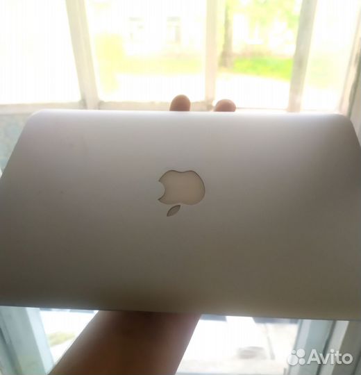 Apple MacBook Air