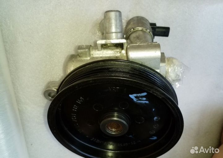 Насос Гур мерседес А 0054665201 Sprinter Biano Vit