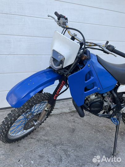 Suzuki ts200