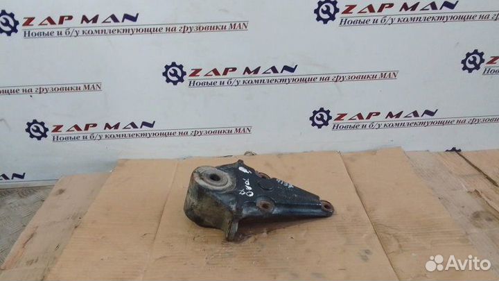 Кронштейн передней рессоры MAN правый Man Tga