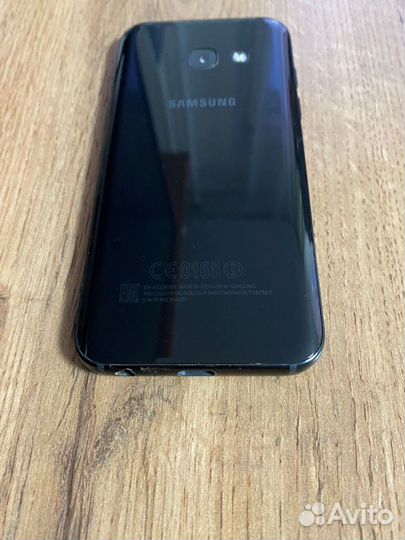 Samsung Galaxy A3 (2017) SM-A320F/DS, 2/16 ГБ