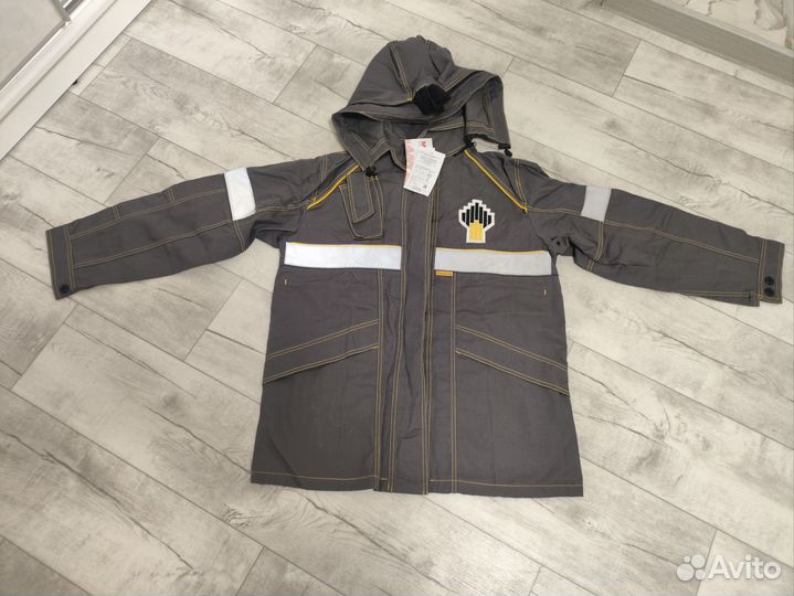 Костюм женский рабочий 48 размер