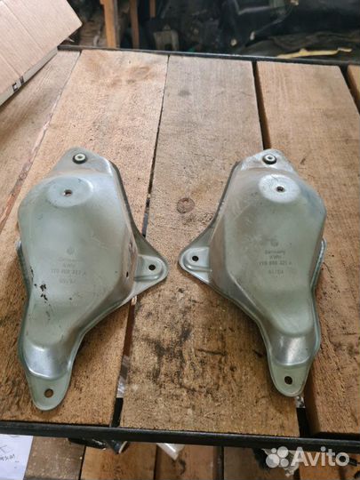 Кронштейн Volkswagen Touran 1