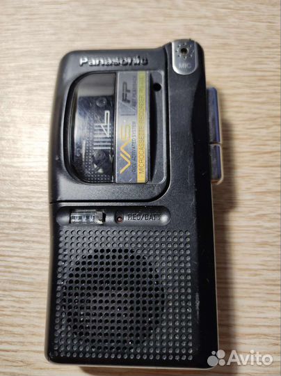 Кассетный диктофон Panasonic