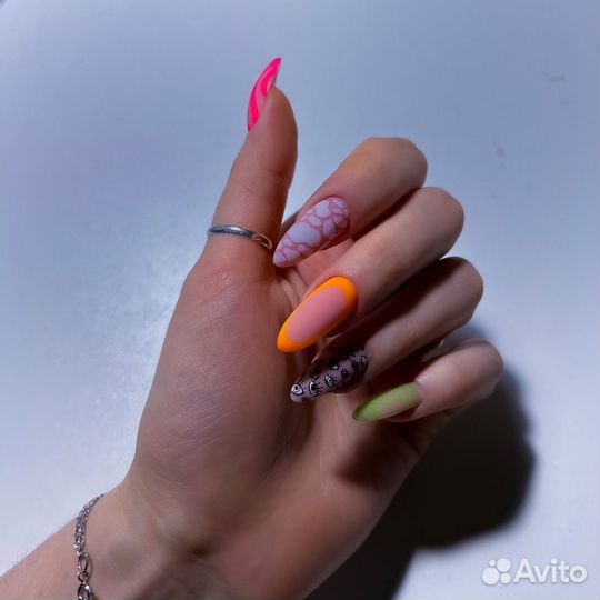 Маникюр, наращивание ногтей