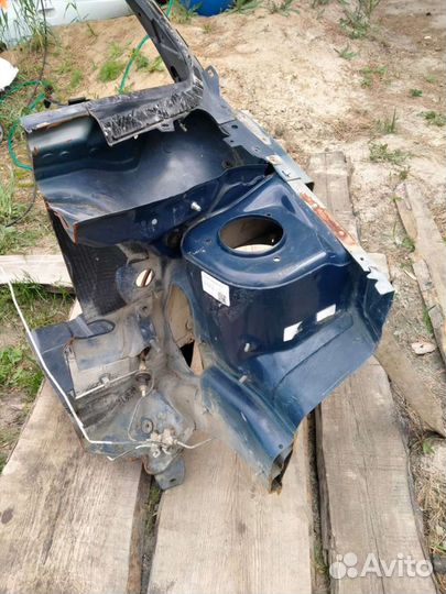 Стойка передняя левая Лада гранта