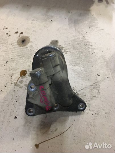 Масляный фильтр корпус (Toyota Corolla)