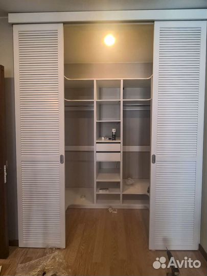 Жалюзийные двери и мебель высшего качества