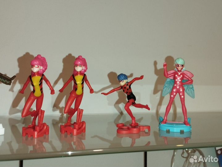 Игрушки из киндера леди баг