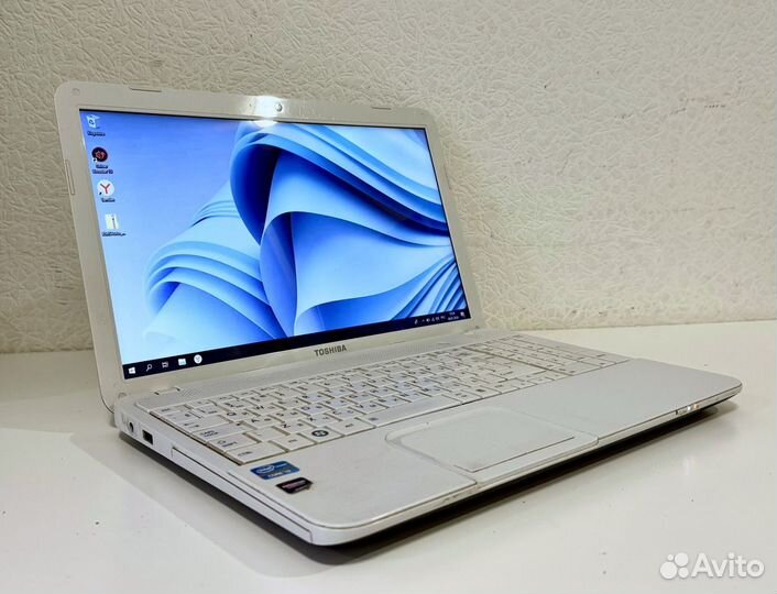 Toshiba (i3 2.20GHz/4gb/HD 7610M 1gb/HDD 320gb