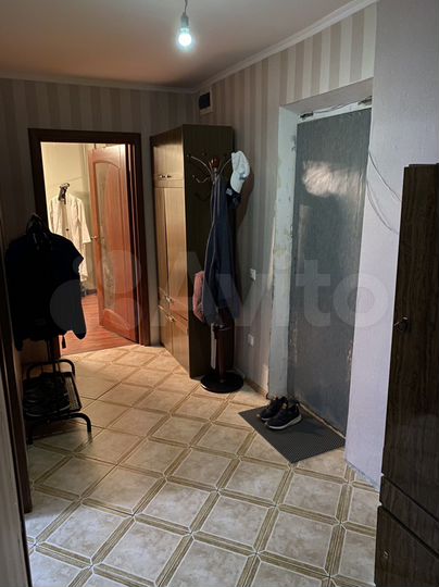 2-к. квартира, 56 м², 2/3 эт.