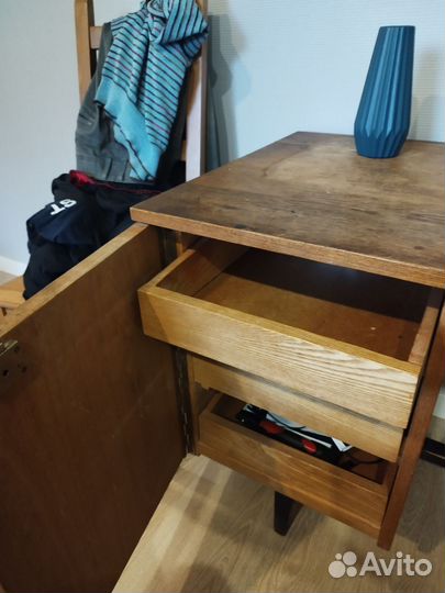 Письменный стол