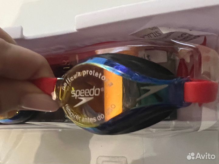 Новые очки для плавания
