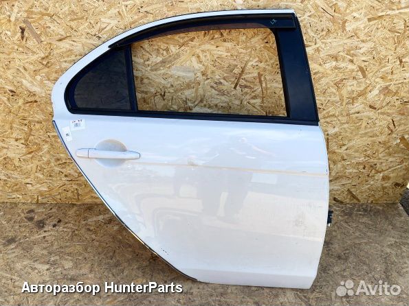 Дверь пассажира Митсубиси Лансер 10 задняя правая