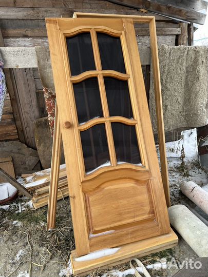 Дверь из массива дерева