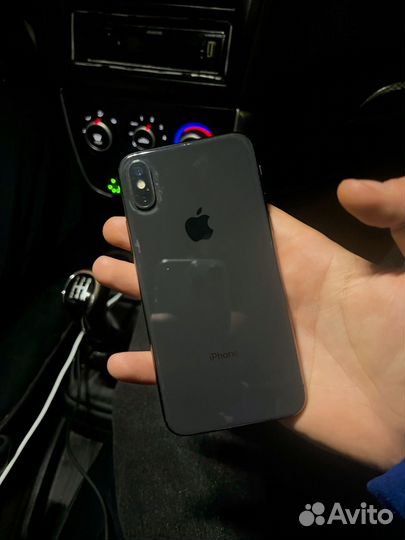 iPhone X, 64 ГБ