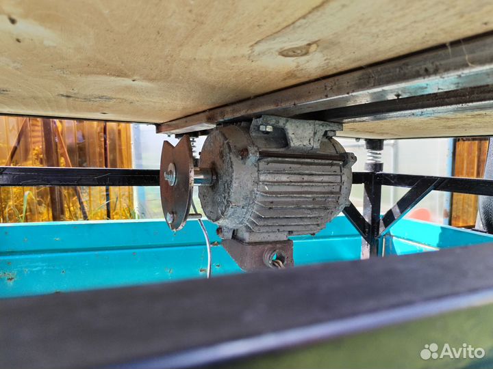 Прицеп к мотоблоку б/у и вибростол