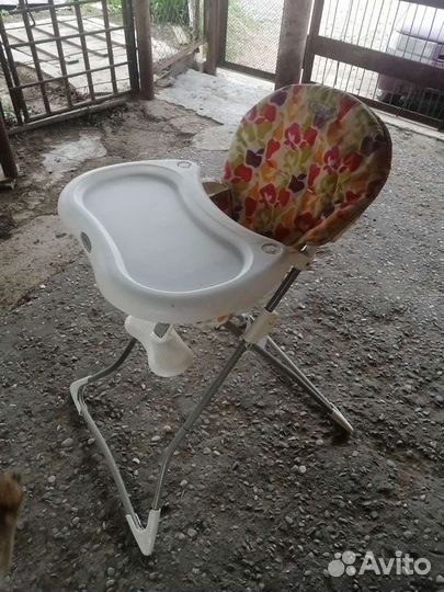 Стульчик для кормления chicco