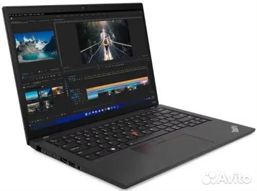 Ноутбук Lenovo ThinkPad P14s Gen3 21AK000UGE