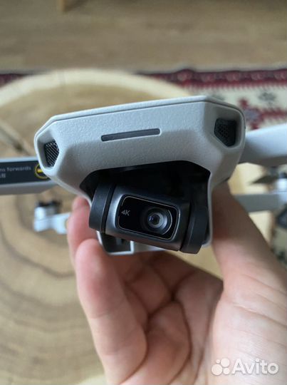 Квадрокоптер DJI Mini 2 Fly More Combo