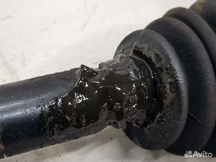 Полуось Audi A4 (B6), 2004