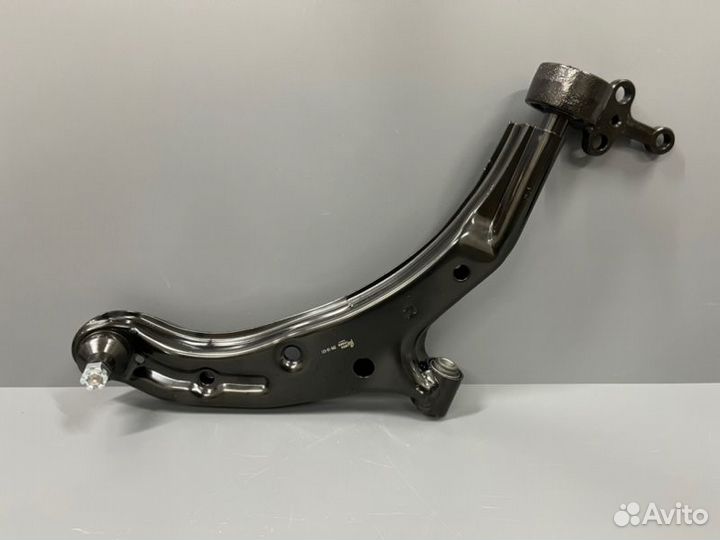 Рычаг передний правый Nissan Almera N16