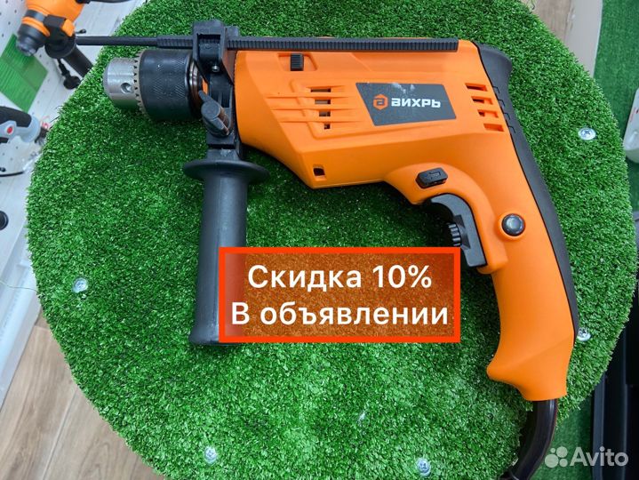 Дрель ударная Вихрь ду-700 72/8/2