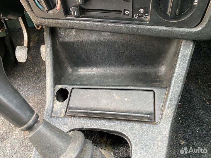 Пепельница BMW 3 series E30