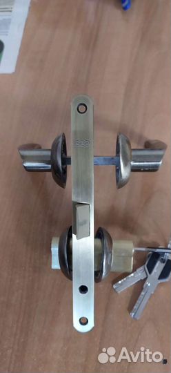 Замок дверной межкомнатный