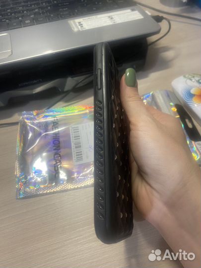 Чехол на iPhone 11