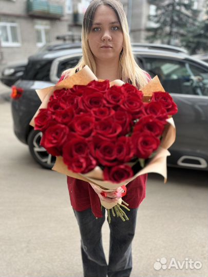 Розы 25 штук Эквадор 70 см