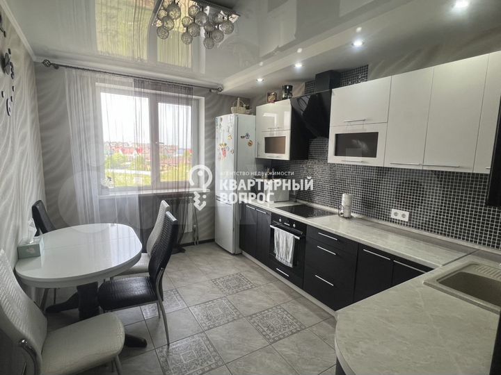 2-к. квартира, 62 м², 6/16 эт.