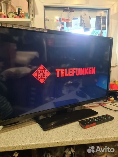 Телевизор Telefunken TF-LED32S35T2