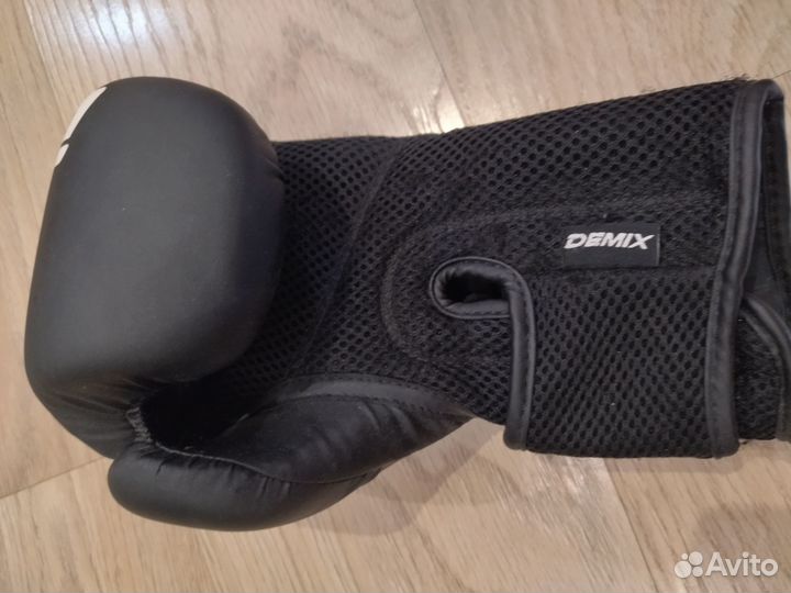 Боксерские перчатки детские 8 oz