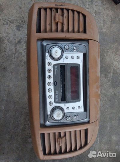 Магнитофон Nissan March AK12