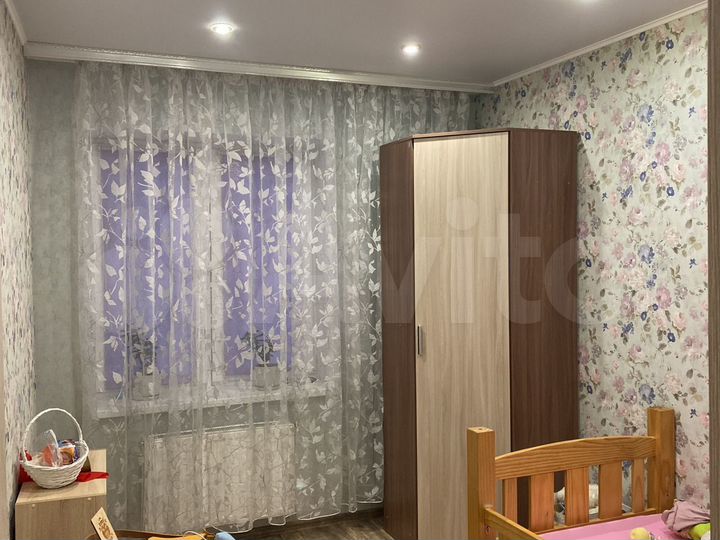 3-к. квартира, 64 м², 1/4 эт.