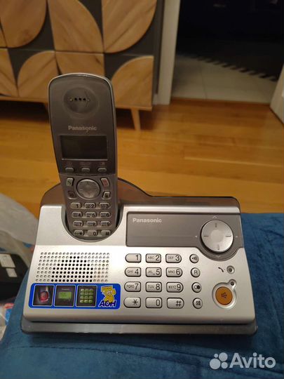 Телефон Panasonic KX-tcd235ru