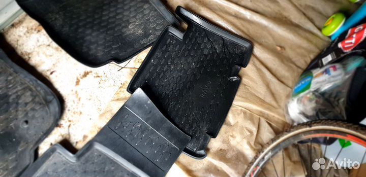 Автомобильные коврики резиновые rav 4