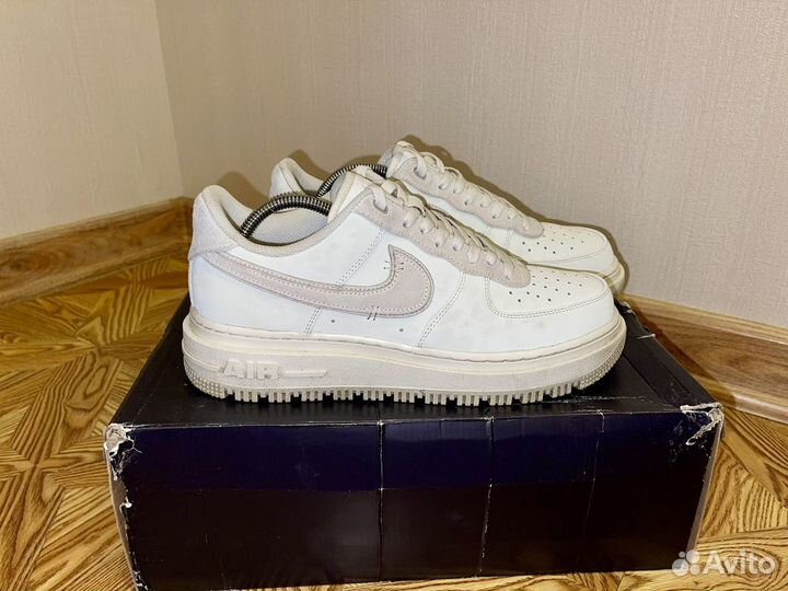 Nike air force 1 luxe summit white 10 us оригинал