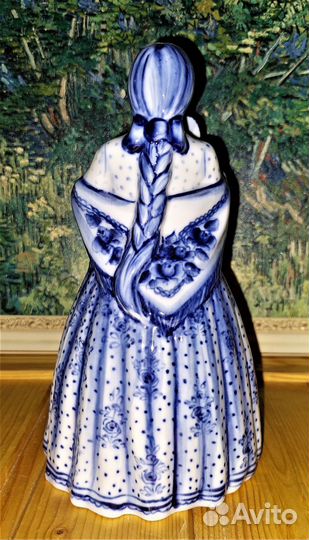 Авторская Фарфоровая статуэтка 
