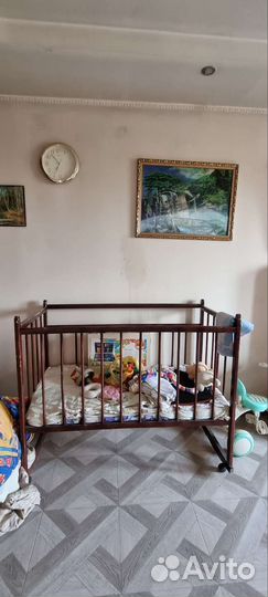 Детская кроватка