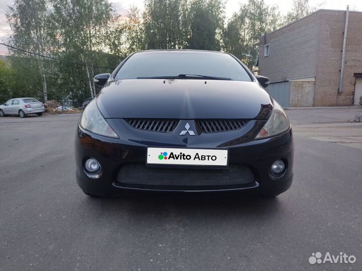 Mitsubishi Grandis 2.4 AT, 2008, 200 000 км