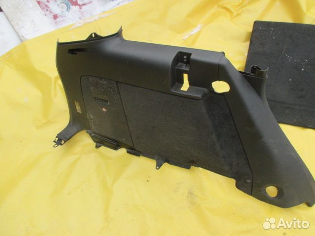 Обшивка багажника Touareg I