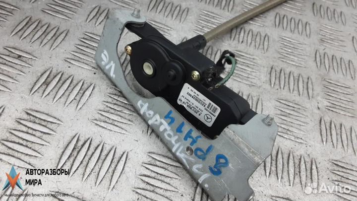 Электропривод форточки задней правой Mercedes-Benz