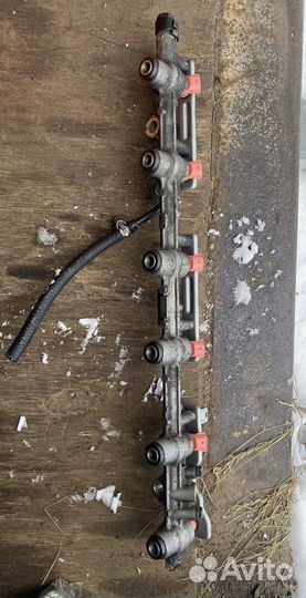 Топливная рампа + форсунки 2jz-gte