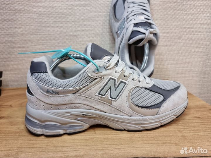 Кроссовки new balance 2002r