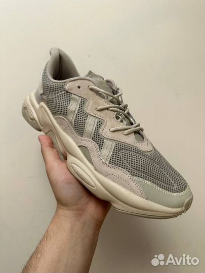 Кроссовки Adidas ozweego