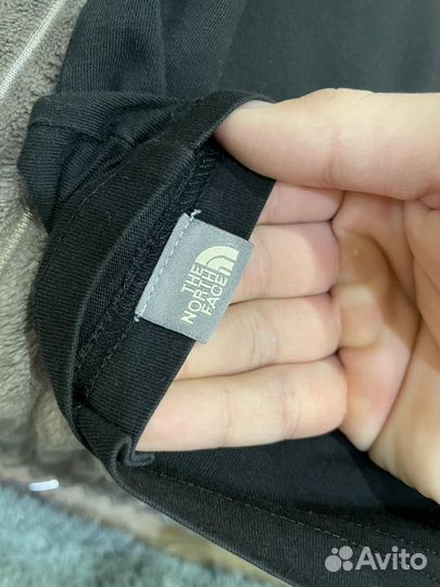 Лонгслив The north face