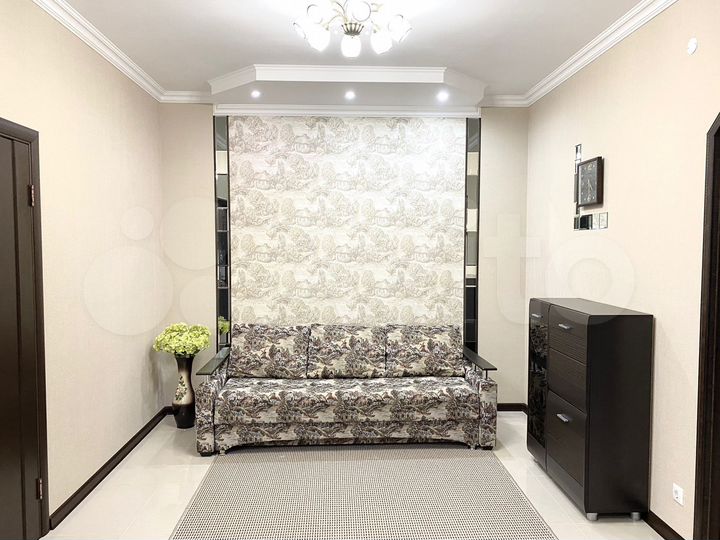 1-к. квартира, 53 м², 2/12 эт.