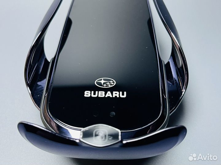 Держатель для телефона в машину Subaru